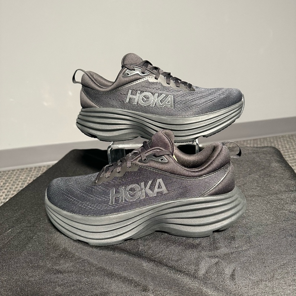 HOKA Bondi 8 Women’s 9.5 wide Black Running Shoes